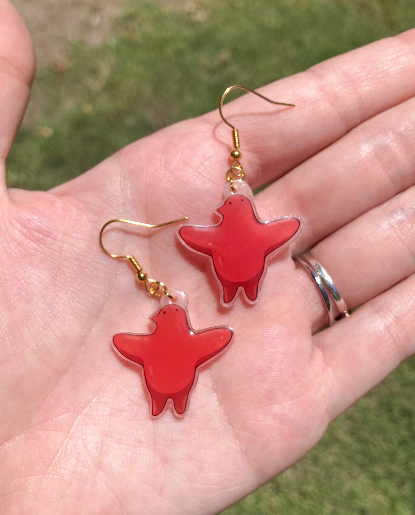 Dungeon Meshi - Marcille's Familiar Hook Earrings